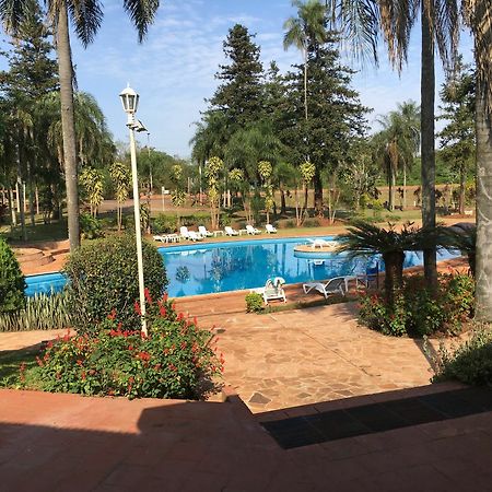 Tangoinn Club Iguazu Party Luxury Hostel Пуерто Игуасу Екстериор снимка