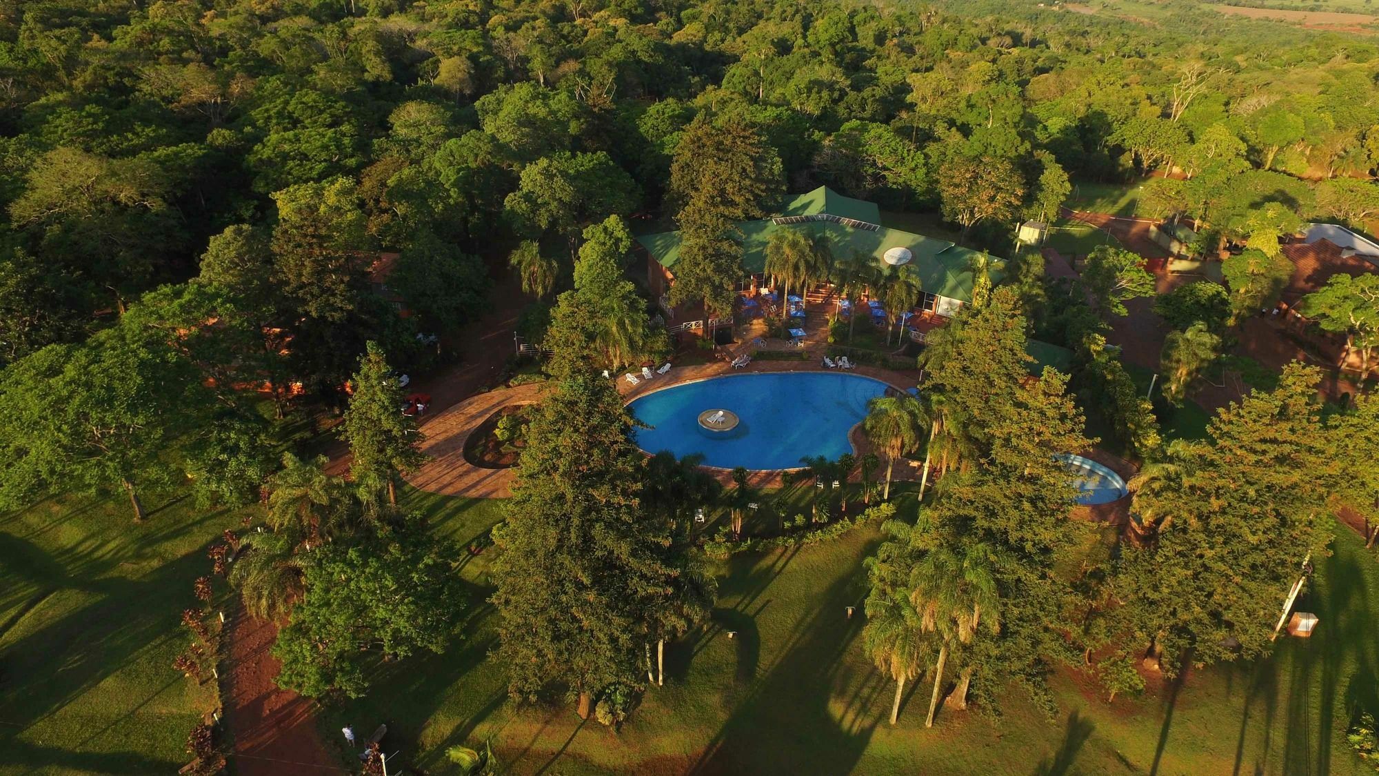 Tangoinn Club Iguazu Party Luxury Hostel Пуерто Игуасу Екстериор снимка