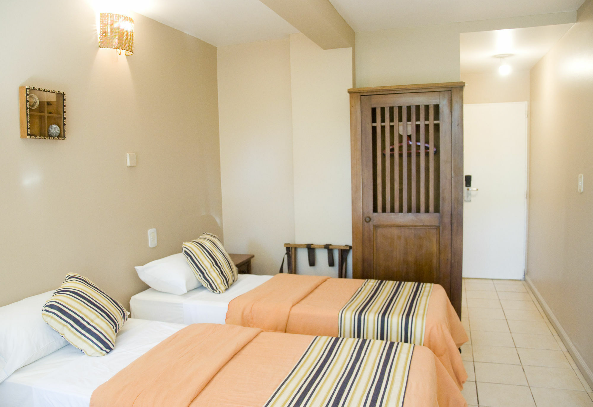 Tangoinn Club Iguazu Party Luxury Hostel Пуерто Игуасу Екстериор снимка
